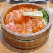 Salmon Sashimi Don (10 Pcs)
